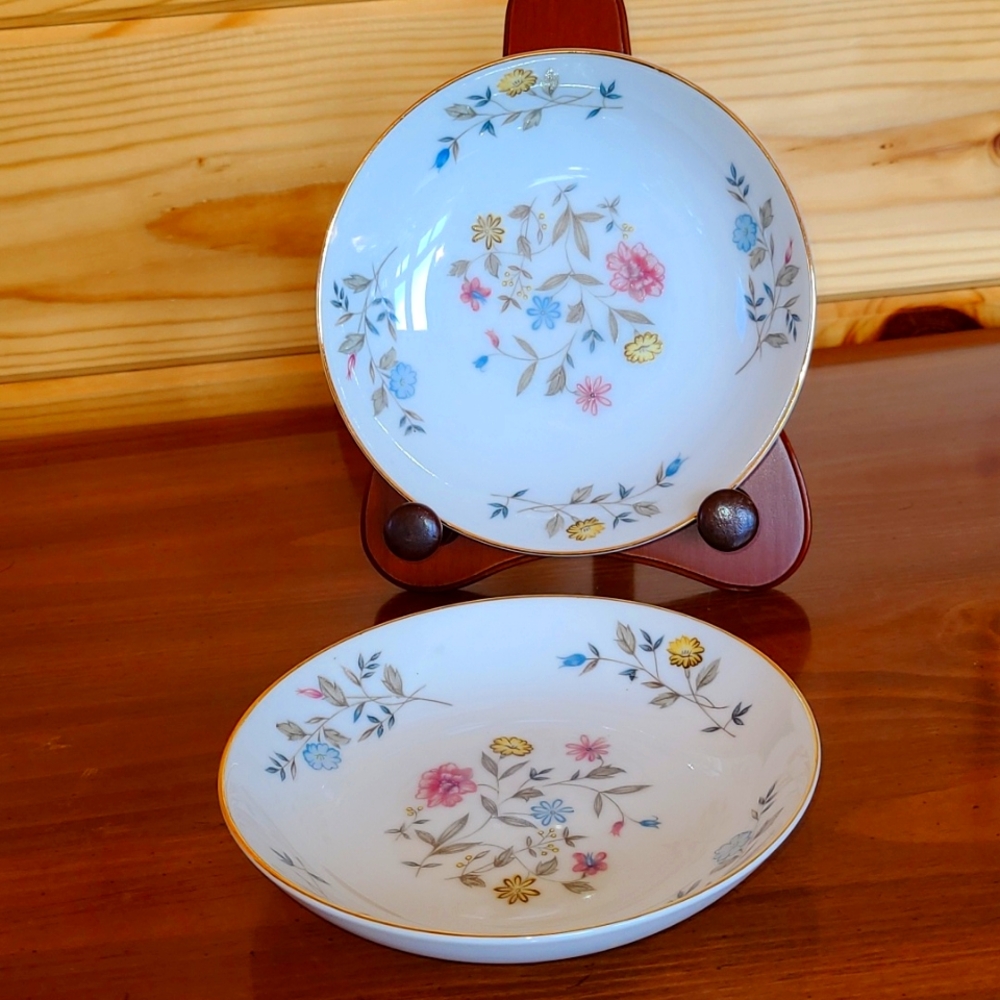 Vintage Flair Fine China of Japan Floral “Blossom Time” Fruit or Dessert Bowls